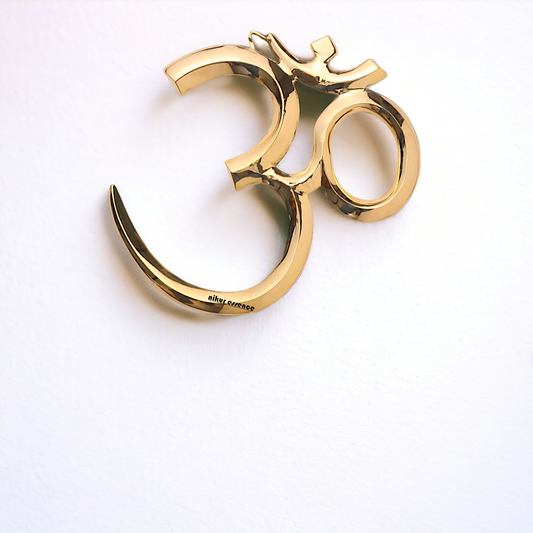 Om Brass wall hanging plate idol - 8 Inches Nikuressence