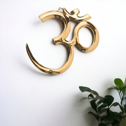 Om Brass wall hanging plate idol - 8 Inches Nikuressence