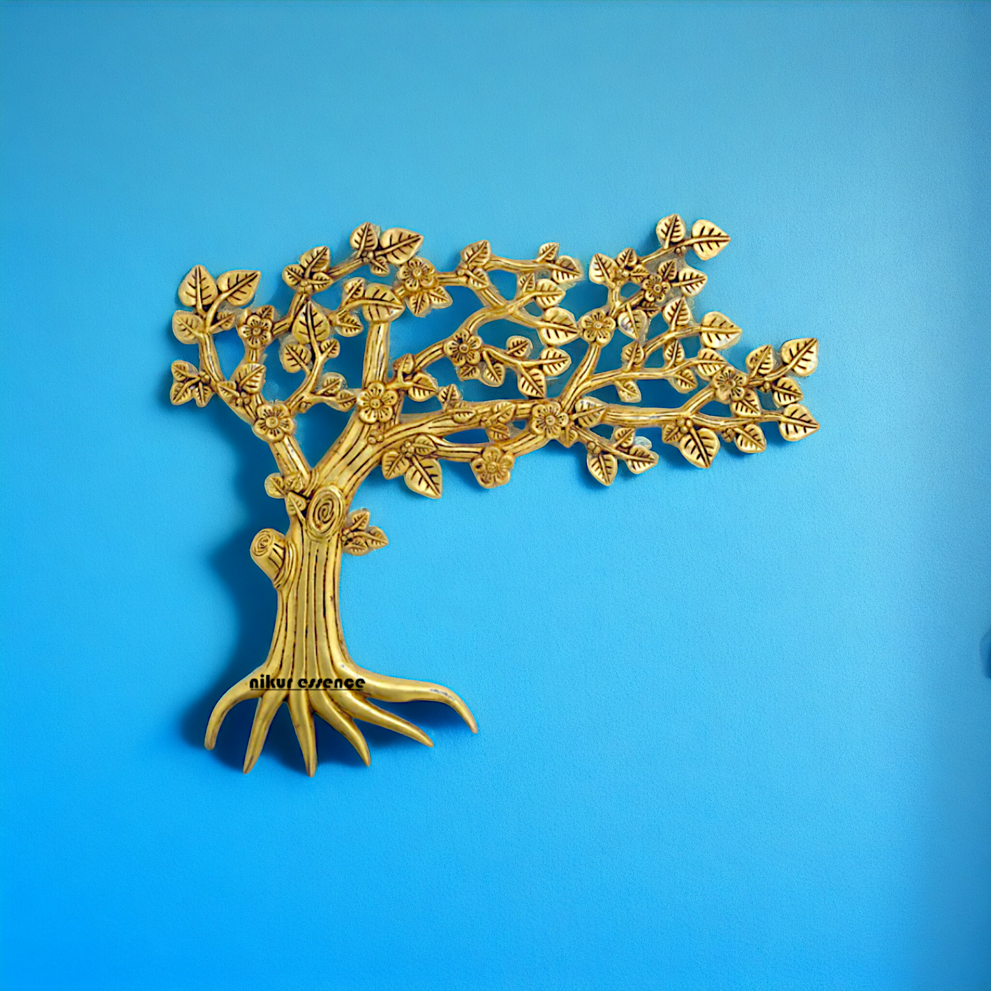 Kalpvriksha Tree Brass wall hanging plate - 19 Inches Nikuressence
