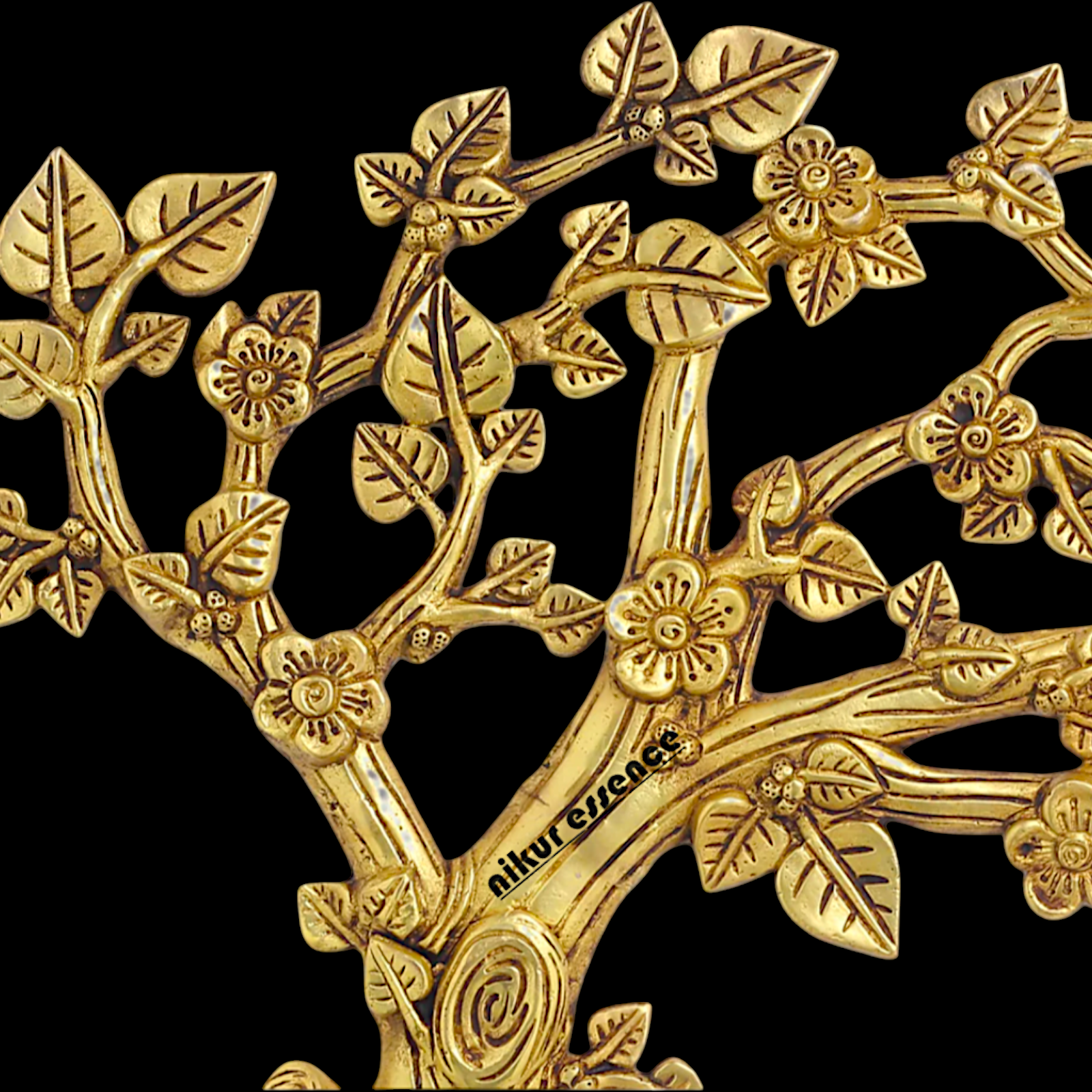 Kalpvriksha Tree Brass wall hanging plate - 19 Inches Nikuressence
