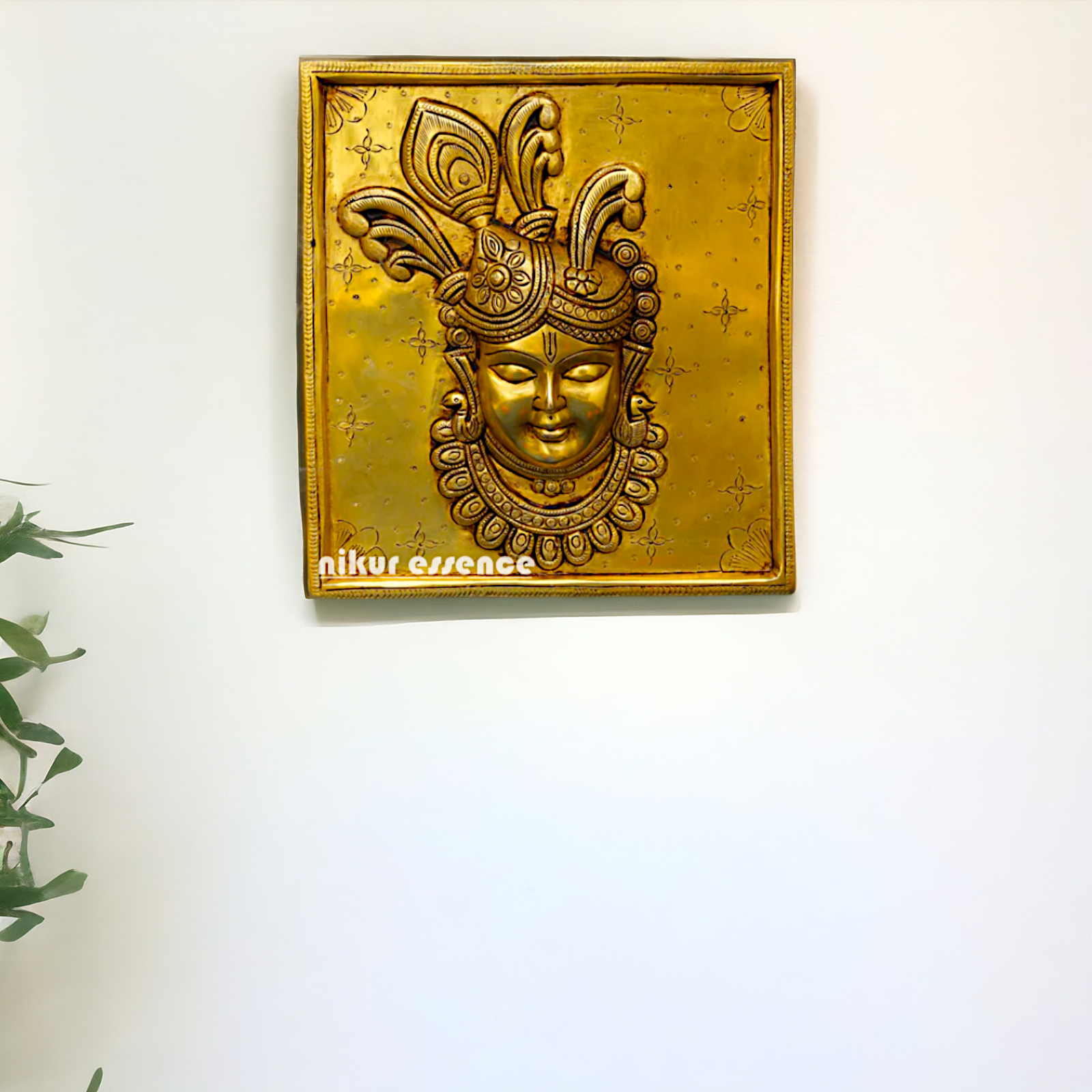 Krishna Govinda Brass wall Hanging plate idol - 9.5 Inches Nikuressence