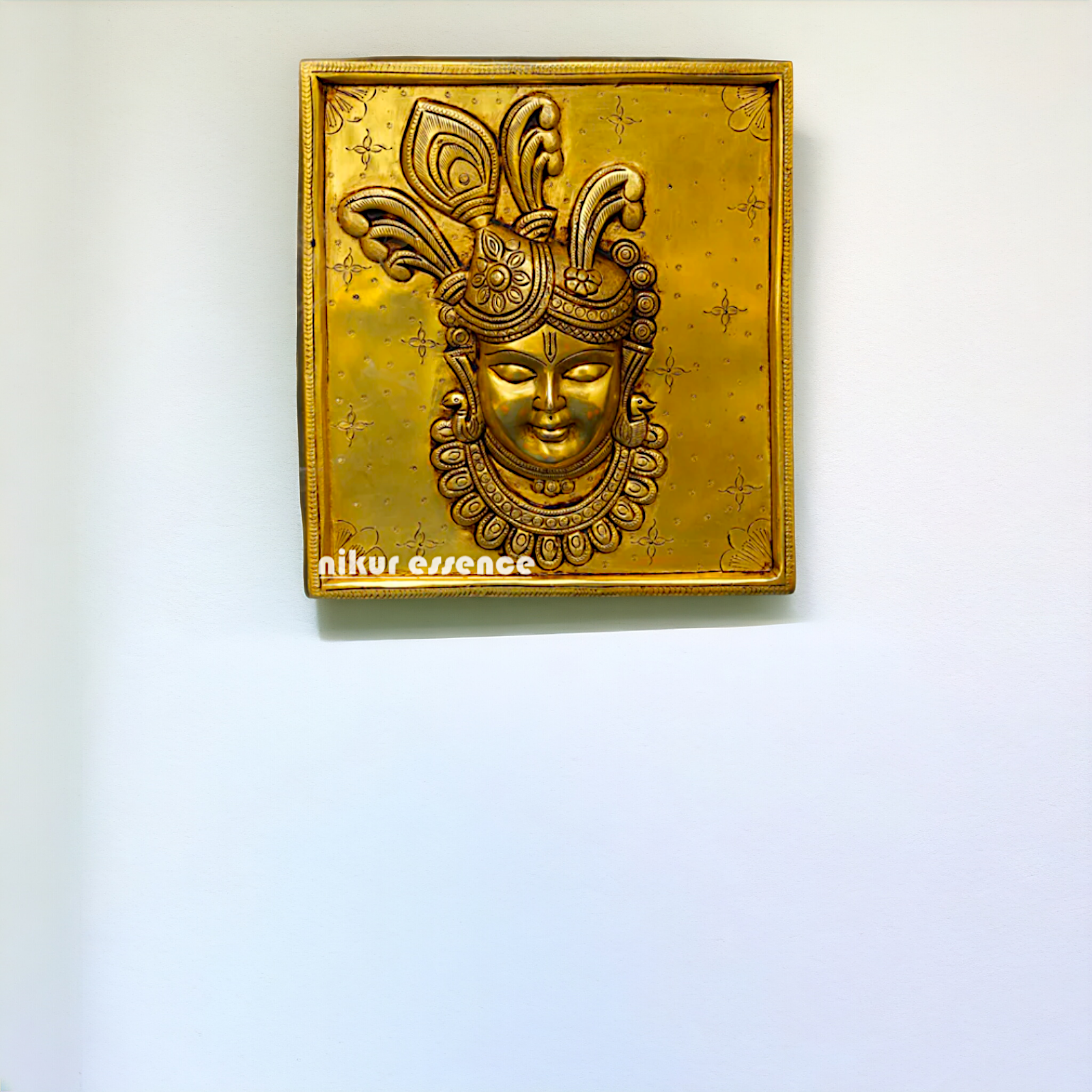 Krishna Govinda Brass wall Hanging plate idol - 9.5 Inches Nikuressence