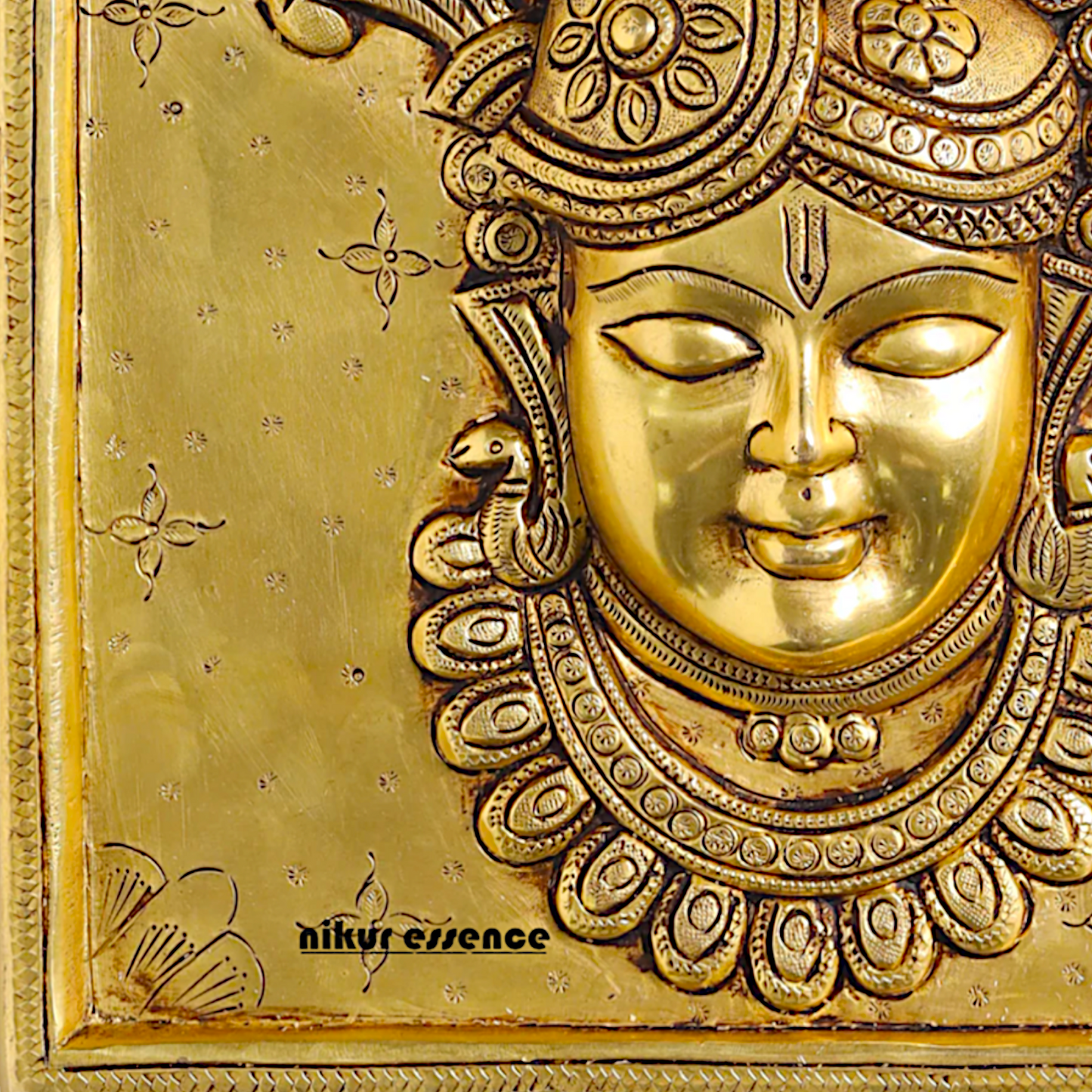 Krishna Govinda Brass wall Hanging plate idol - 9.5 Inches Nikuressence