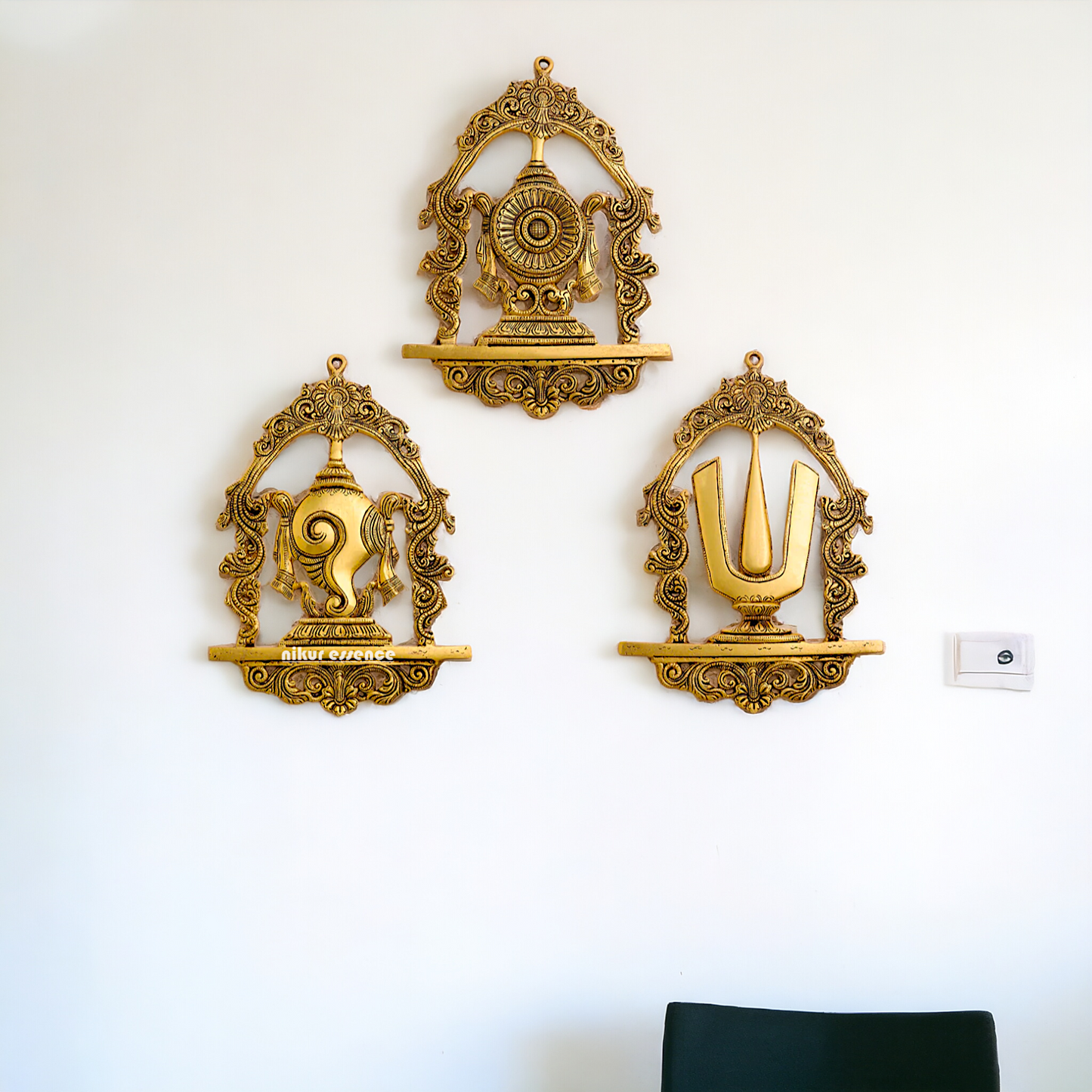 Brass Shankh chakra namaha beautiful decor wall Hanging plate idol - 12.5 Inches Nikuressence