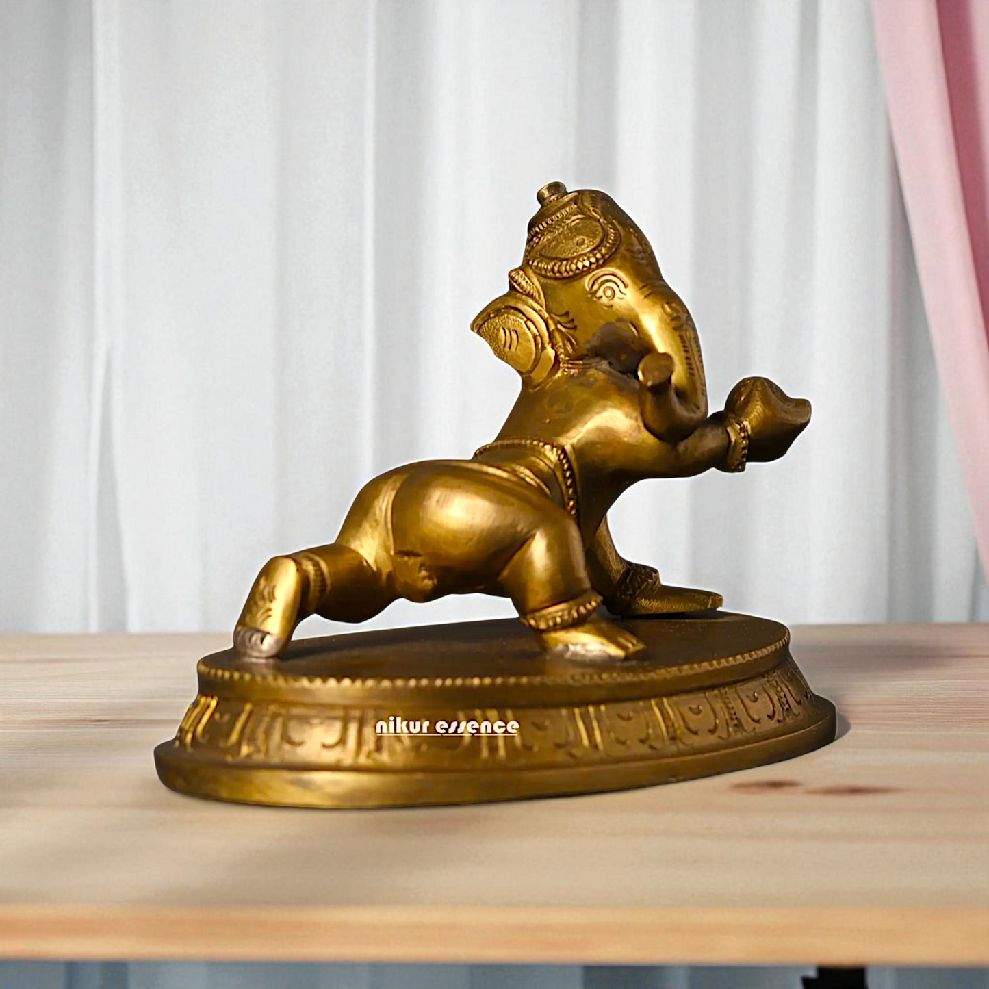 Bal Ganesh Ganpati with Laddoo Bronze/Panchaloha idol - 5 Inches Nikuressence