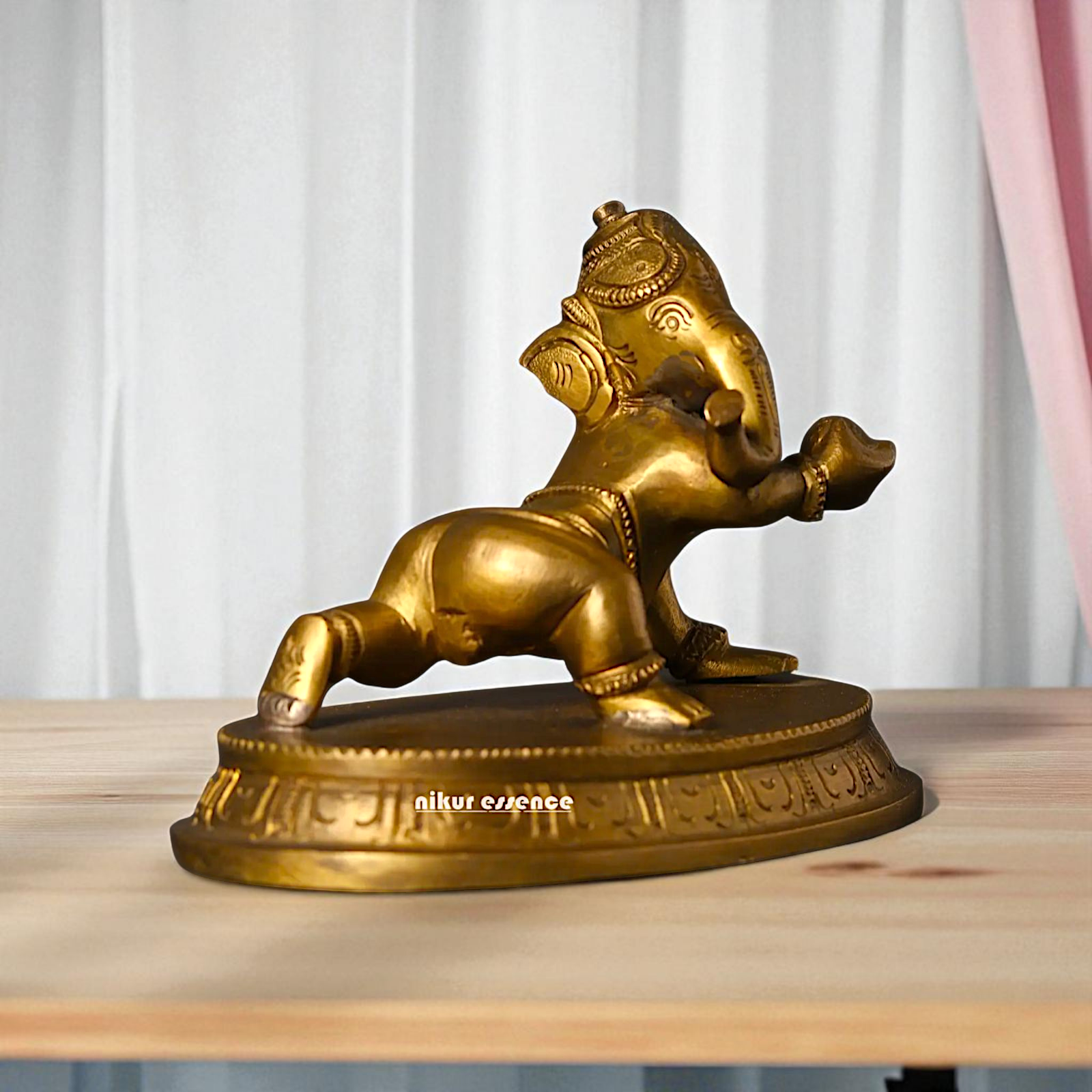 Bal Ganesh Ganpati with Laddoo Bronze/Panchaloha idol - 5 Inches Nikuressence