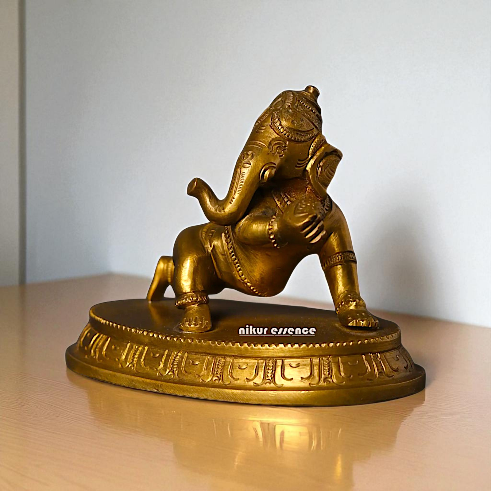 Bal Ganesh Ganpati with Laddoo Bronze/Panchaloha idol - 5 Inches Nikuressence