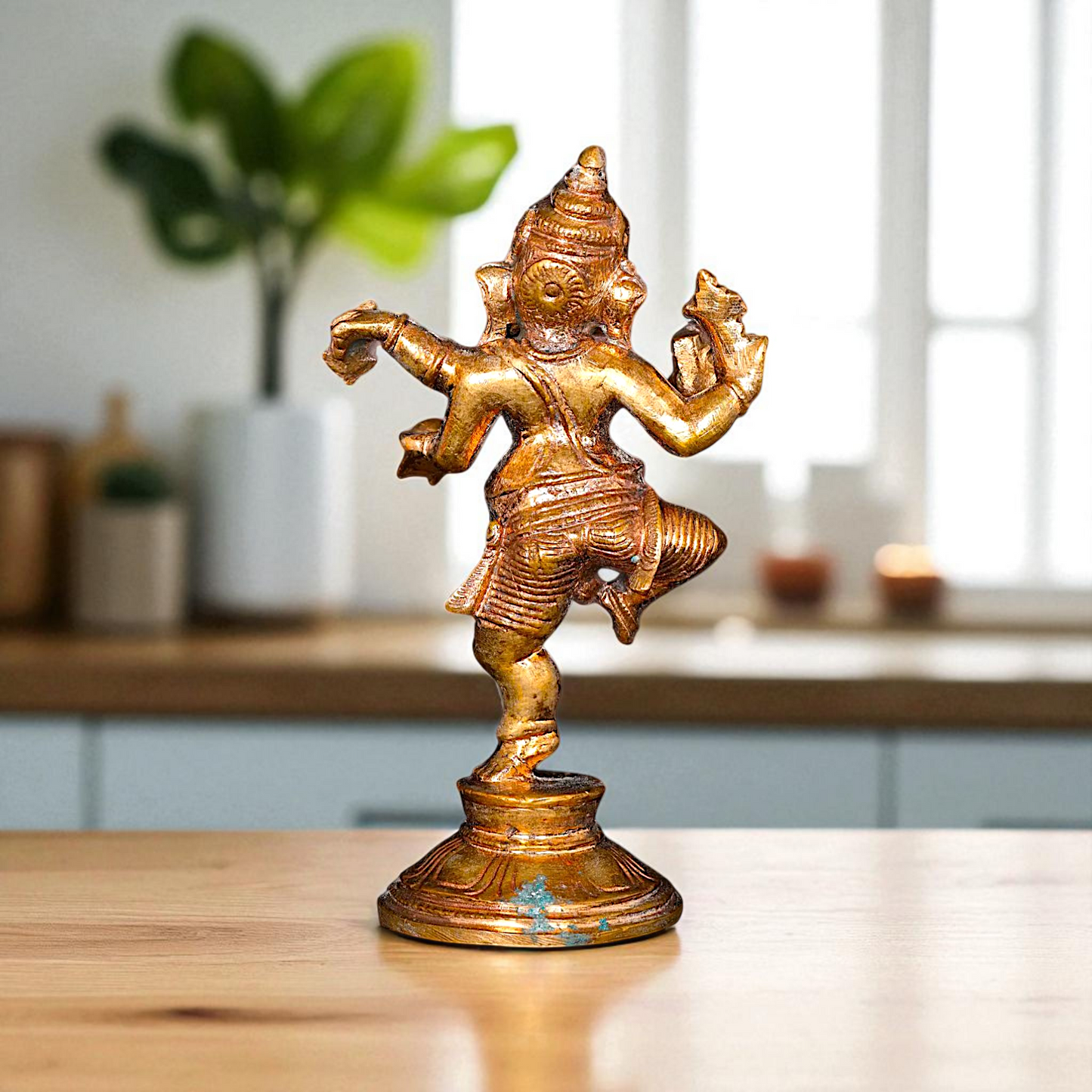 Ganesha dancing with Four hand Panchaloha idol - 4 Inches Nikuressence
