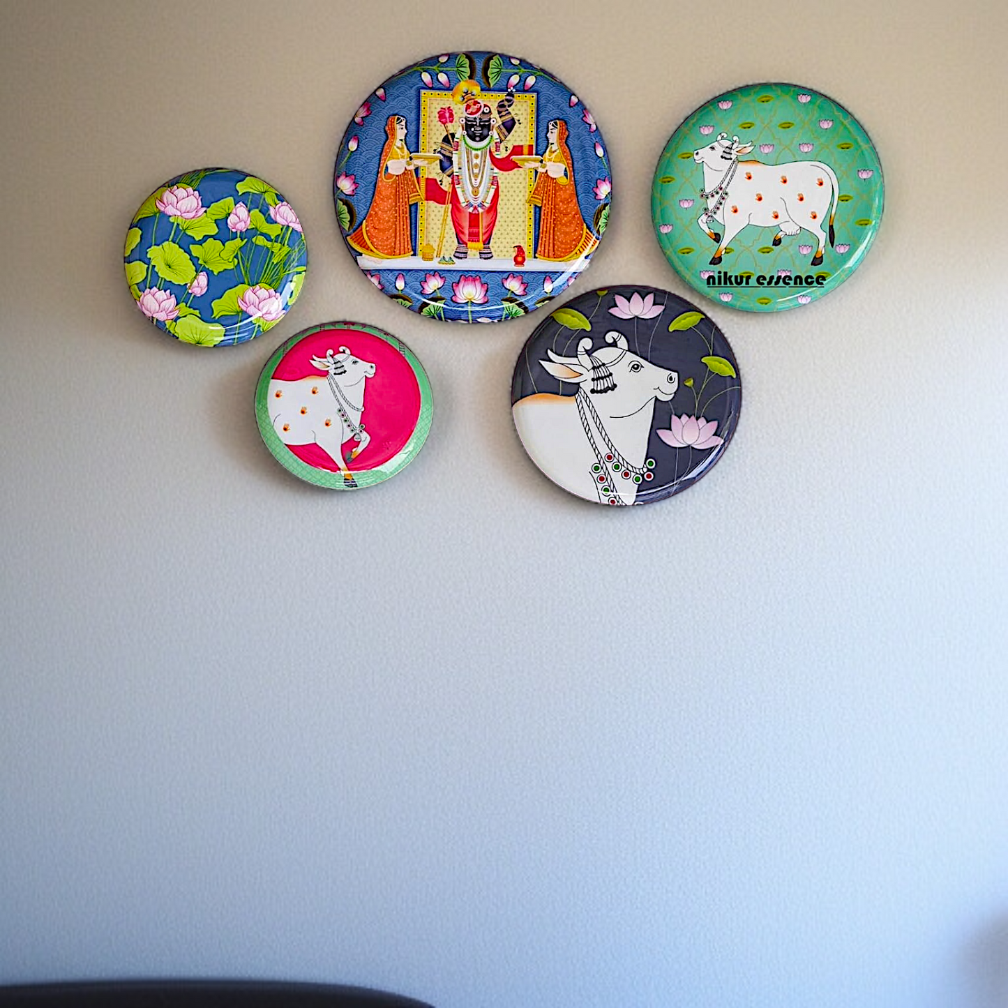 pichwai Shrinath ji wall decor plate hanging set - 14 Inches Nikuressence