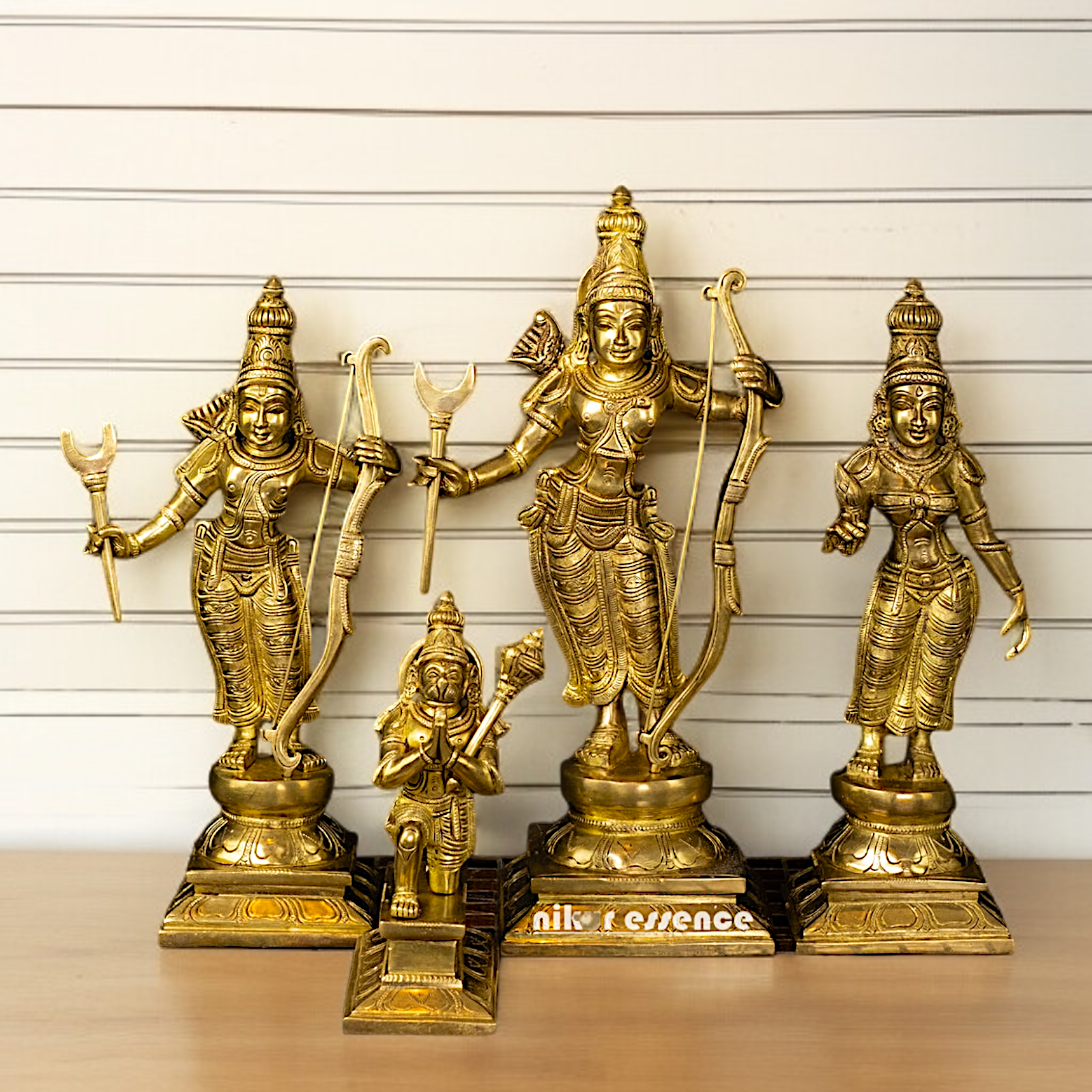Shree Ram Darbar Parivar with Hanuman brass idol - 15 Inches Nikuressence