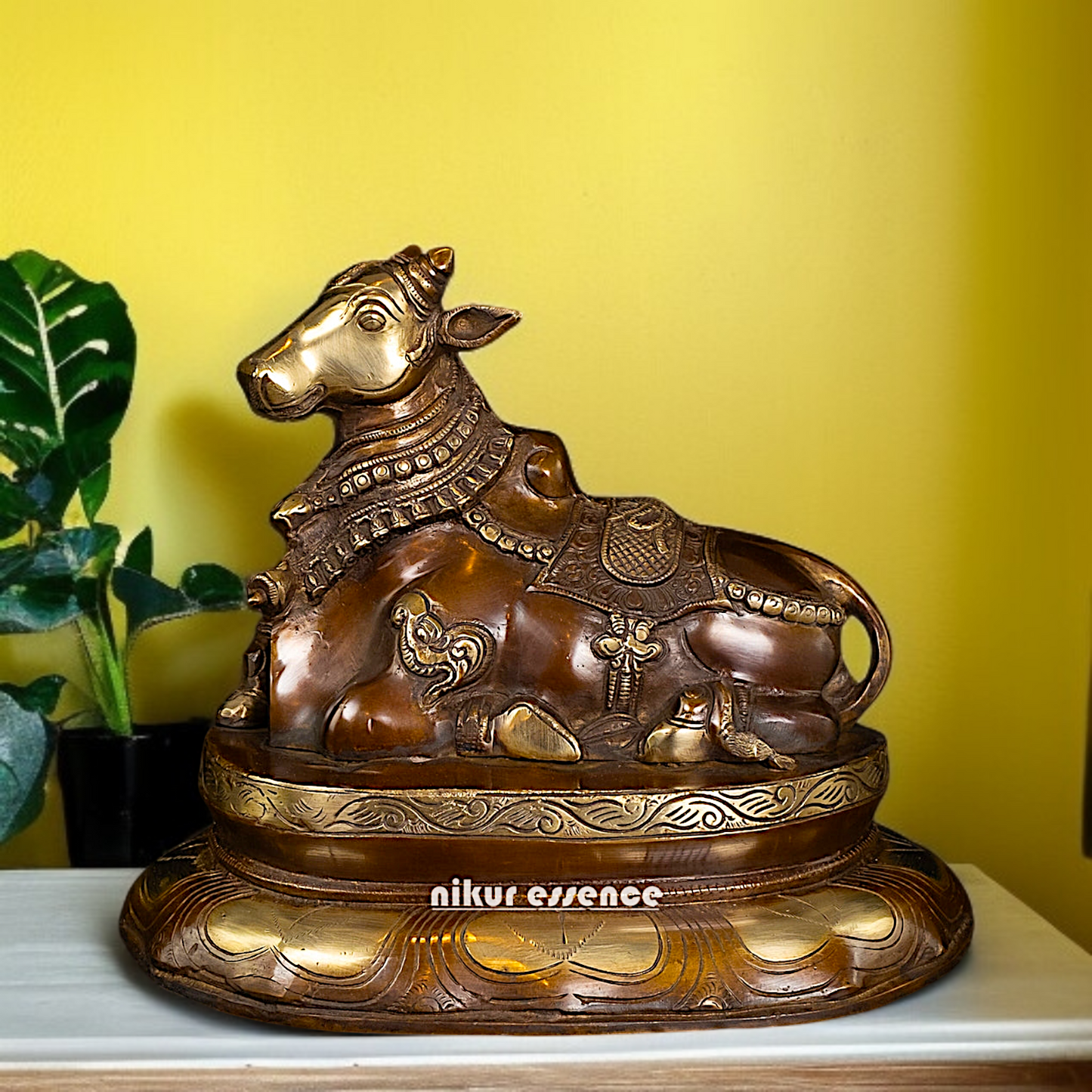 Brass Nandi Bull seated Brass idol - 12 Inches Nikuressence