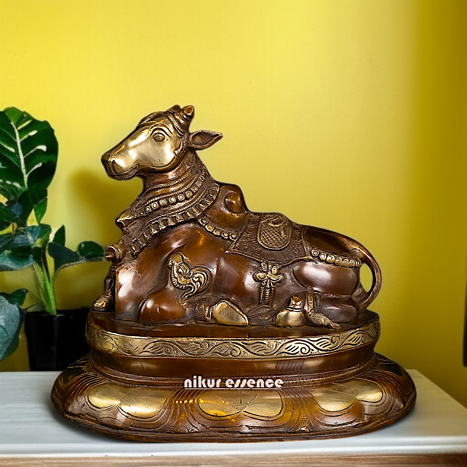 Brass Nandi Bull seated Brass idol - 12 Inches Nikuressence