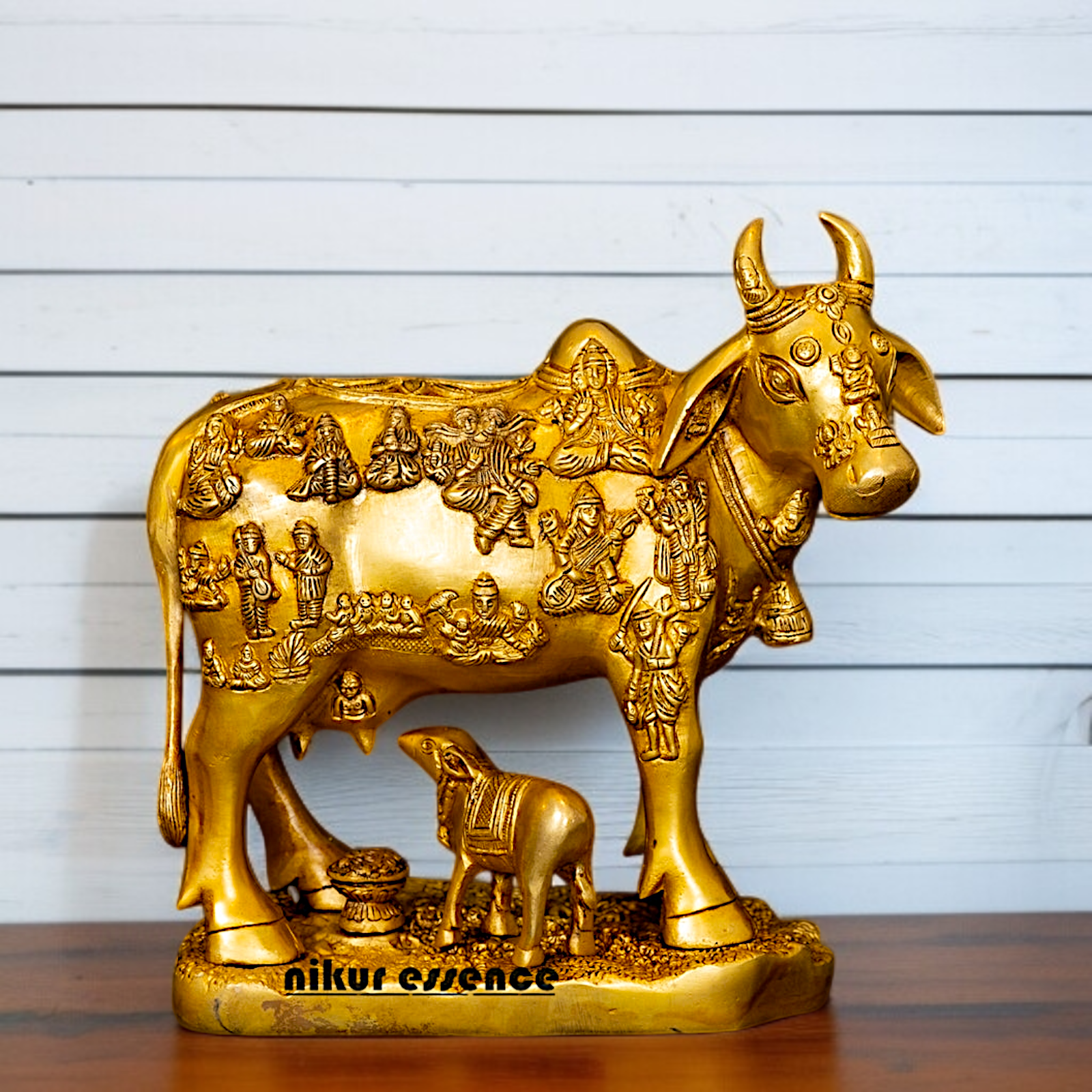 Pure Brass kamadhenu Cow with Calf statue - 10.5 Inches Nikuressence