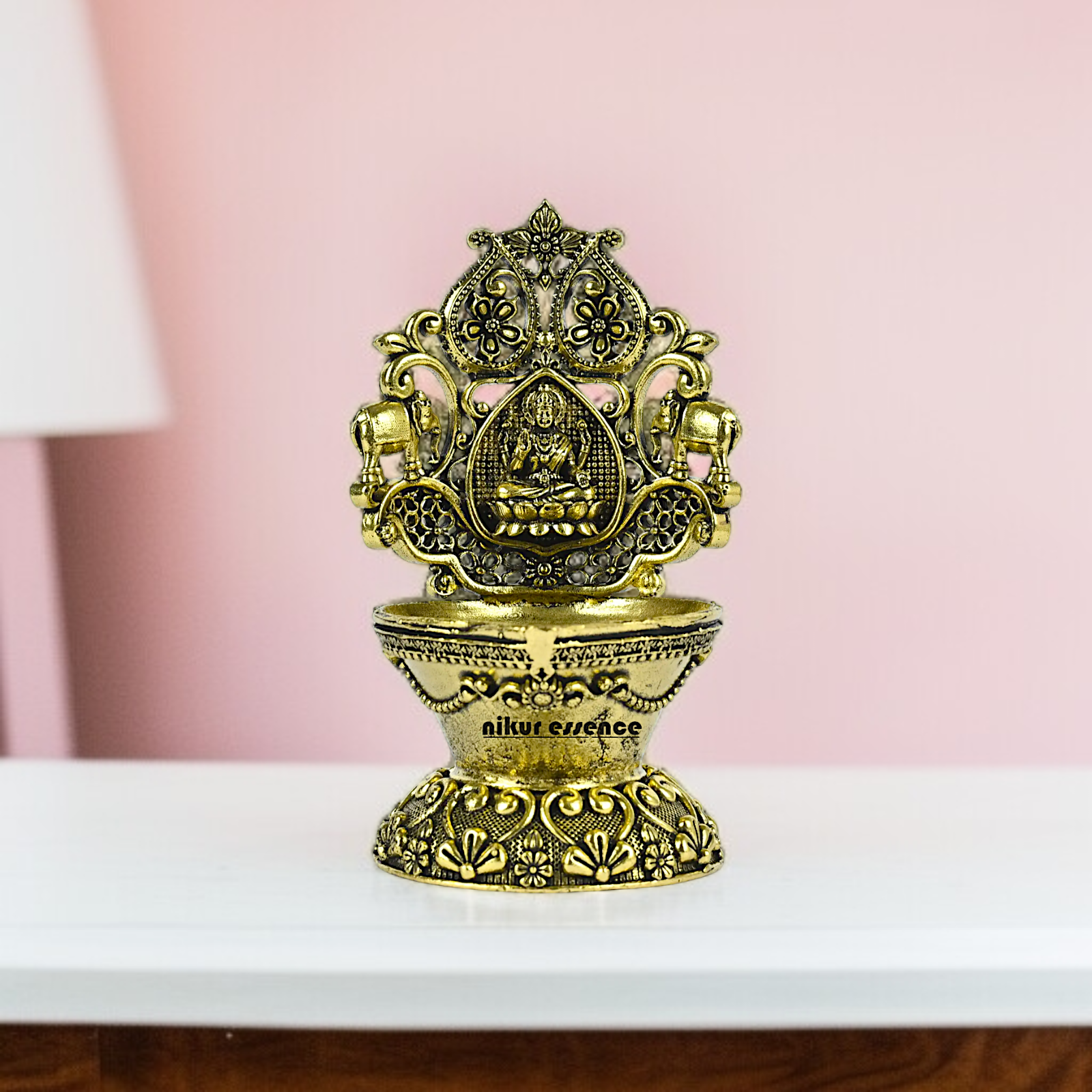 Brass Gajalakshmi Diya lamps idol - 4 Inches Nikuressence