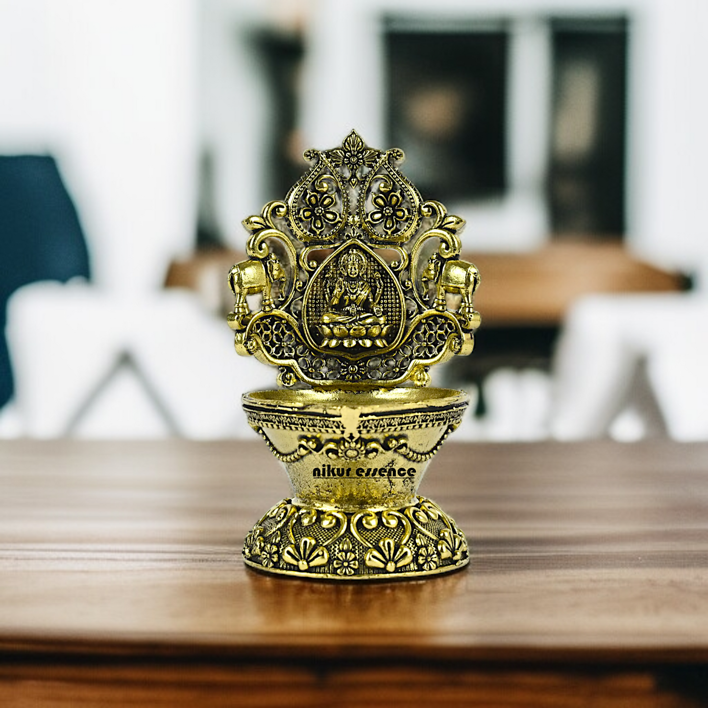 Brass Gajalakshmi Diya lamps idol - 4 Inches Nikuressence