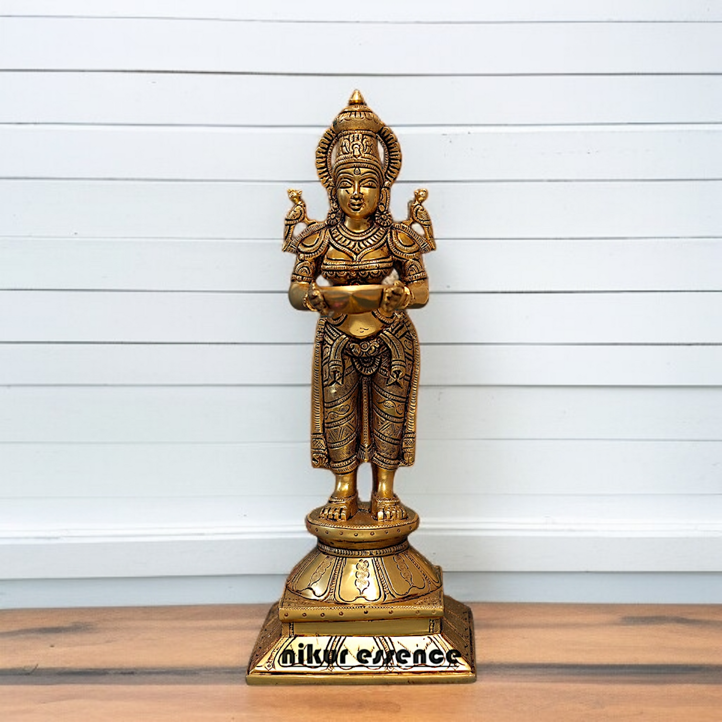 Deeplakshmi standing Diya lamp brass idol - 17 Inches Nikuressence