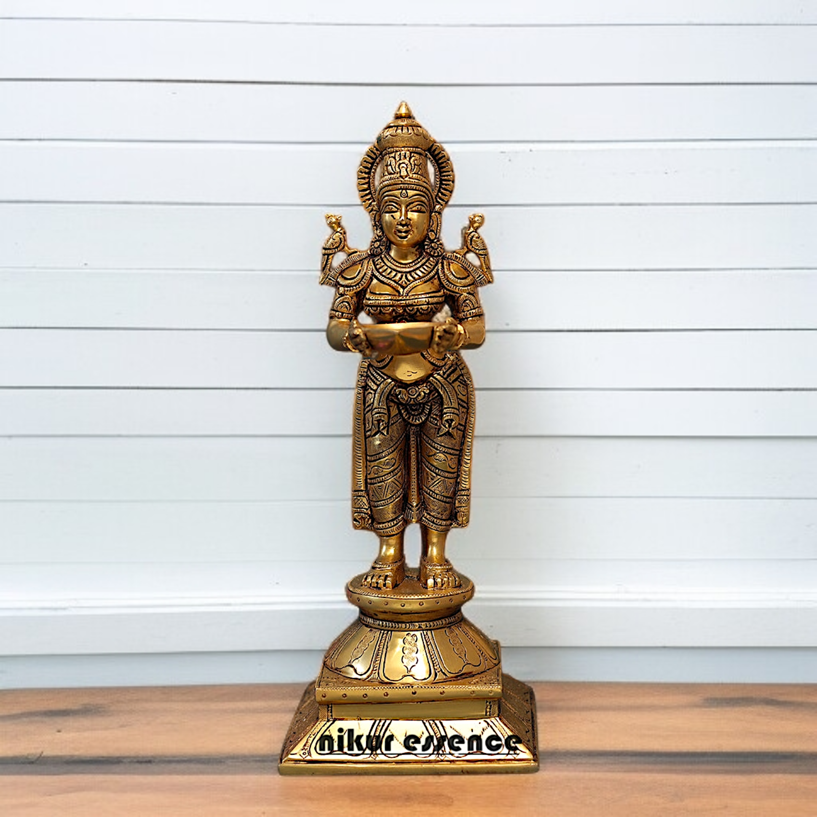 Deeplakshmi standing Diya lamp brass idol - 17 Inches Nikuressence