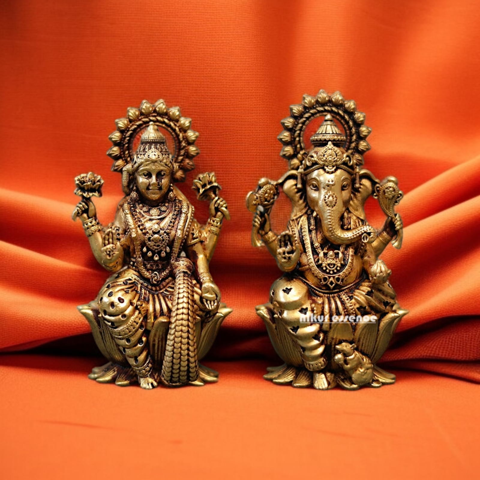 Ganesha Ganpati moriya with Lakshmi Solid Brass idol - 4 Inches Nikuressence