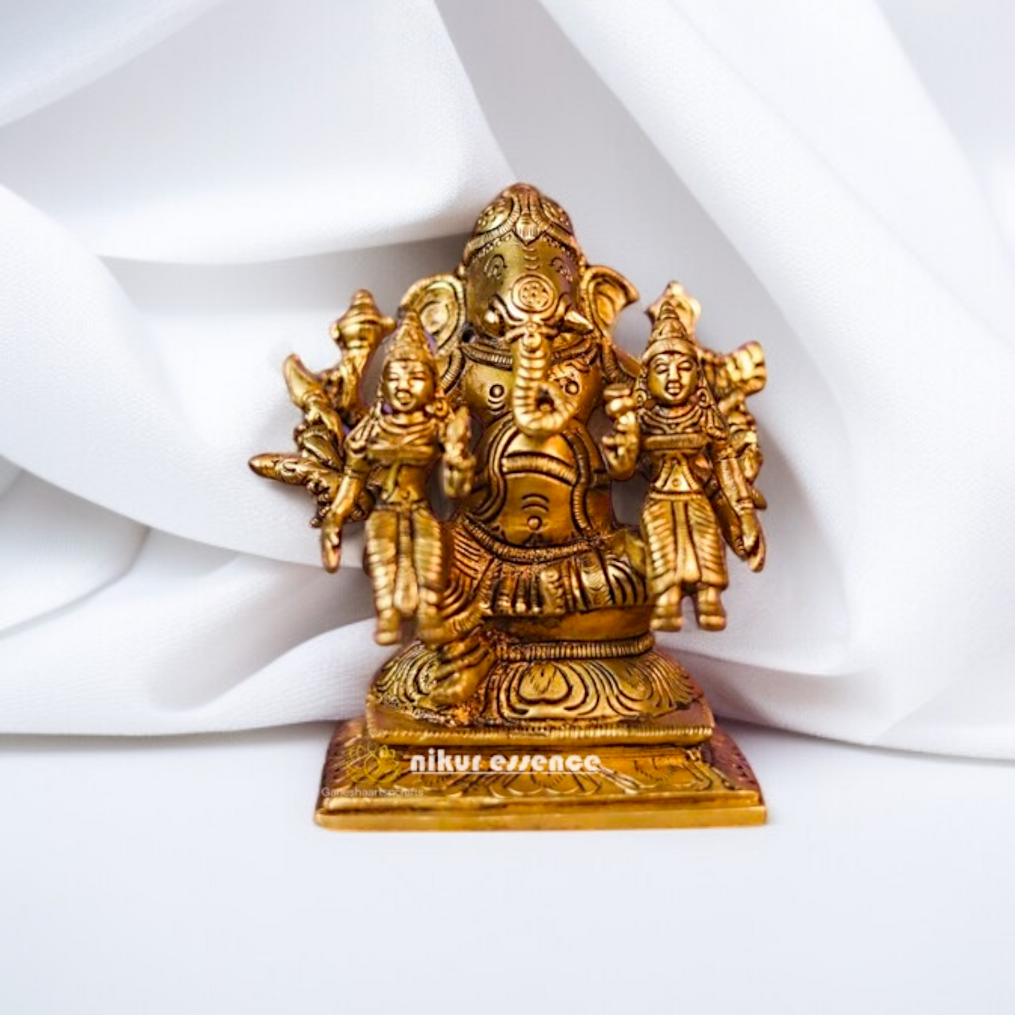 Lord Ganesha with Ridhi Siddhi brass idol - 4.724 inches Nikuressence