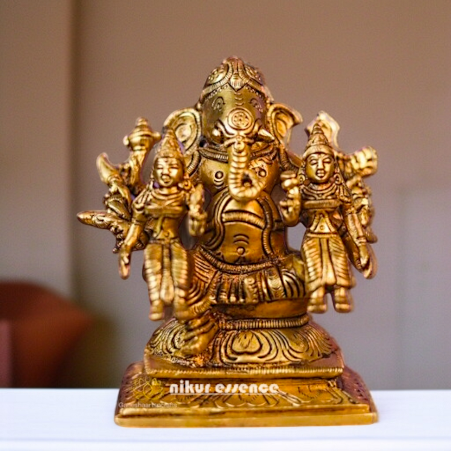 Lord Ganesha with Ridhi Siddhi brass idol - 4.724 inches Nikuressence