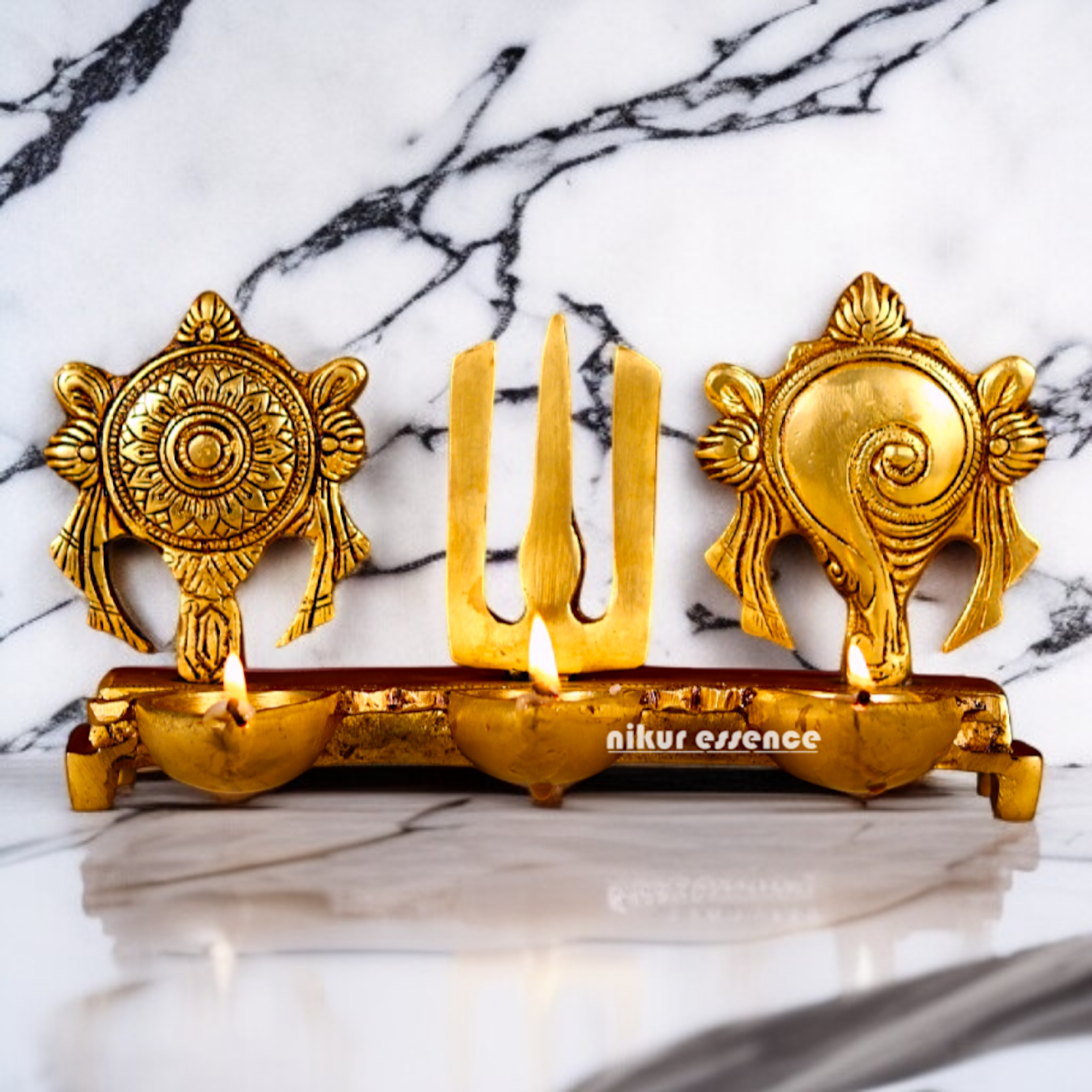 Shankh chakra namah Brass Diya oil lamp - 8.5 Inches Nikuressence