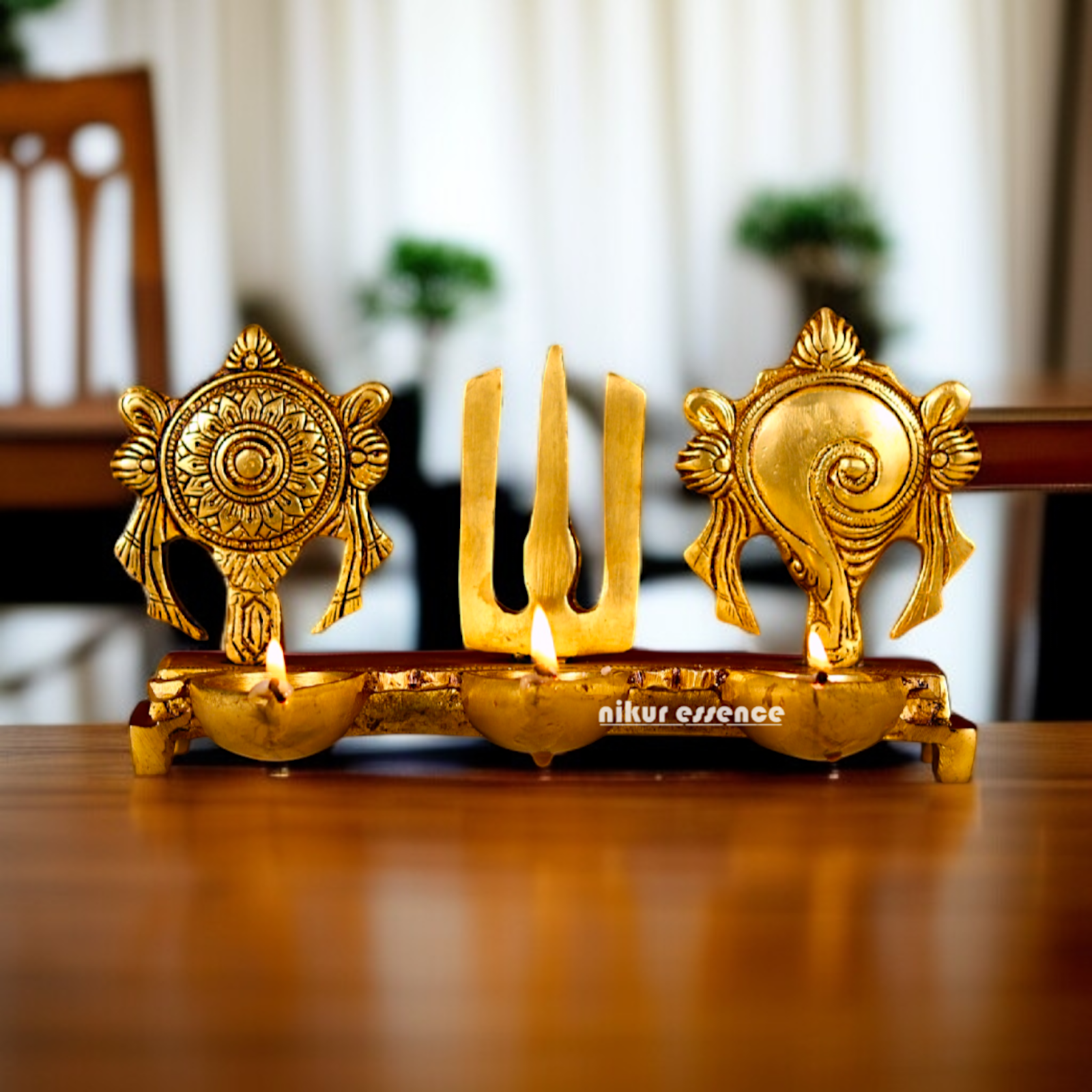 Shankh chakra namah Brass Diya oil lamp - 8.5 Inches Nikuressence