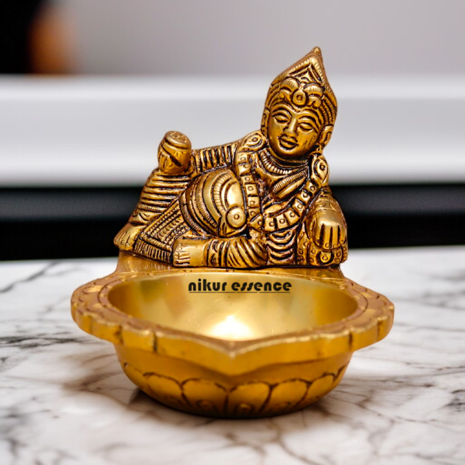 Lord Kuber Maharaj oil Diya lamp idol - 5.3 Inches Nikuressence