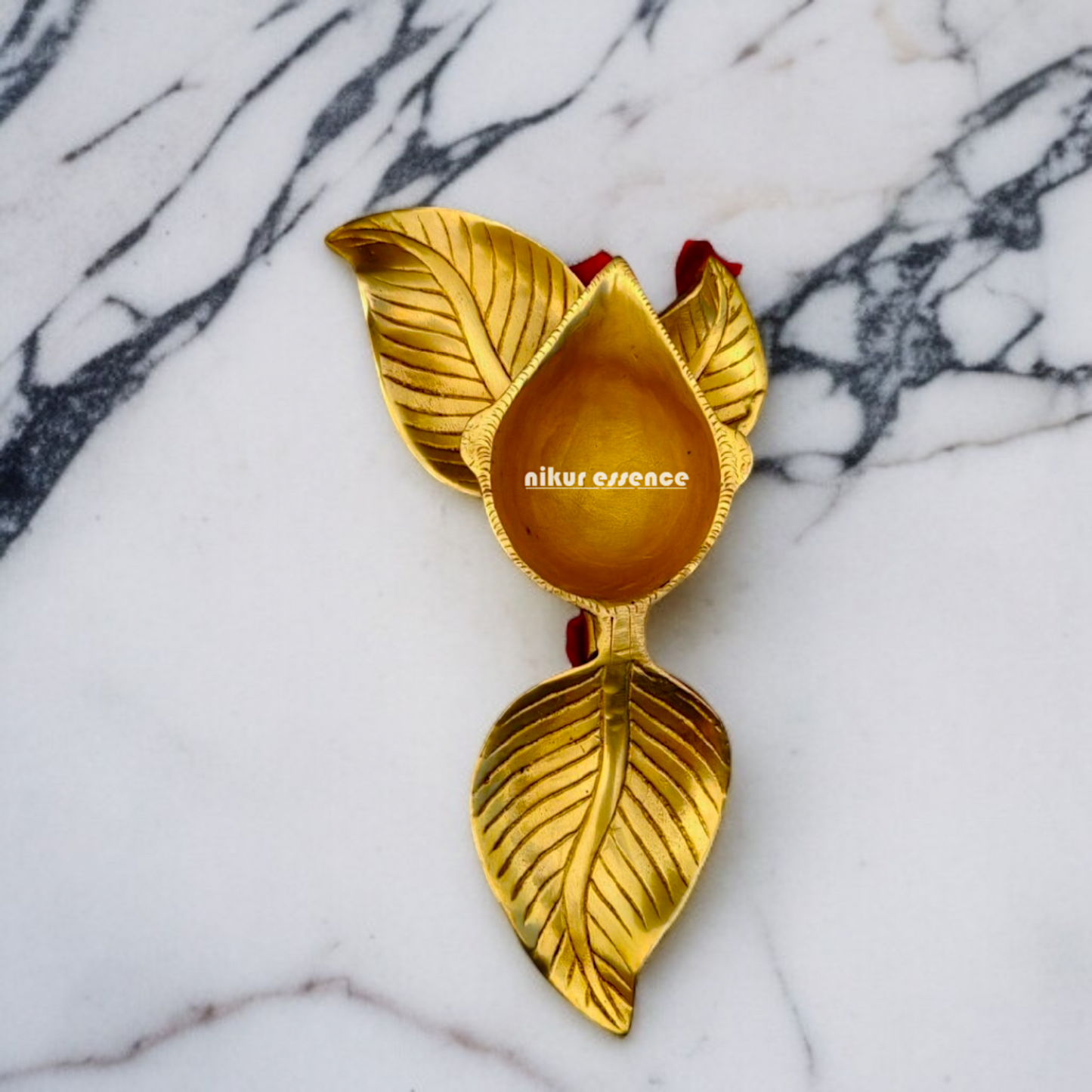 Leaf Diya Brass oil lamp - 9.5 inches Nikuressence