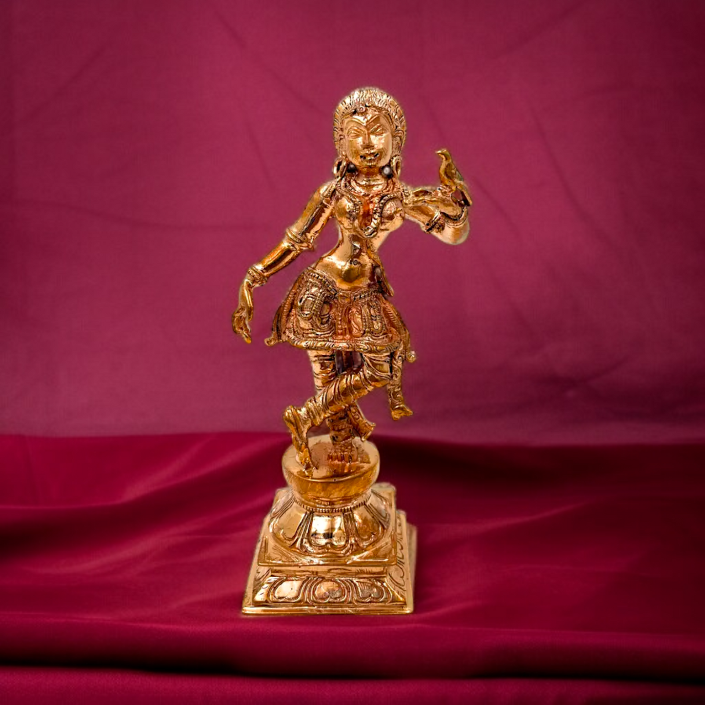 Panchaloha Apsara lady Standing with Bird home decor idol - 5.5 inches Nikuressence