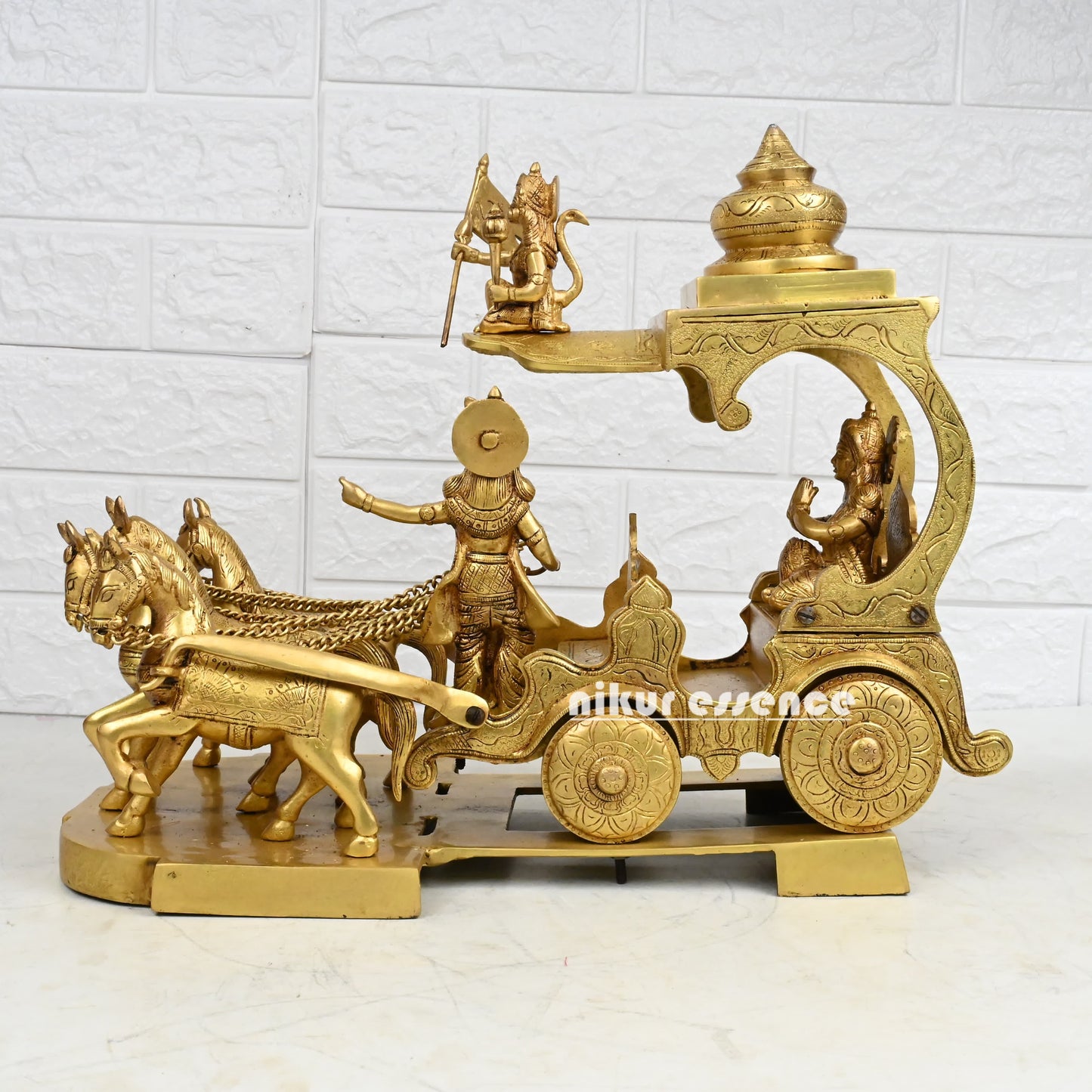 Brass online Lord Krishna Arjun Ratha by Nikur Essence - 14 inches height Nikuressence