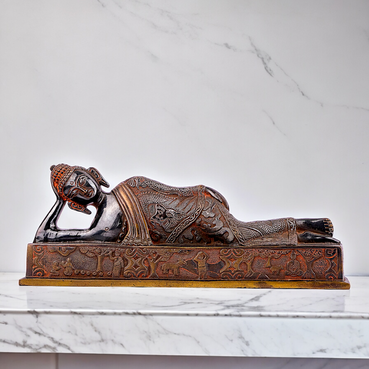 Large Buddha Resting Brass statue - 12 inches Nikuressence