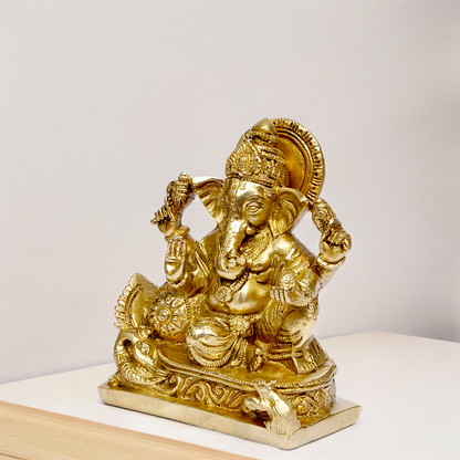 Solid Brass Ganpati Ganesha idol - 5.5 inches Nikuressence
