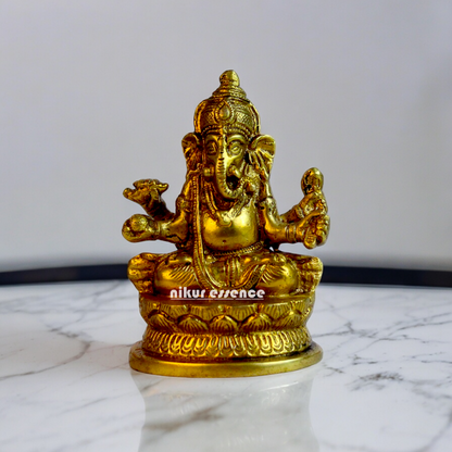 Solid Brass Ganesh Vinayaka murti idol - 5 inches Nikuressence