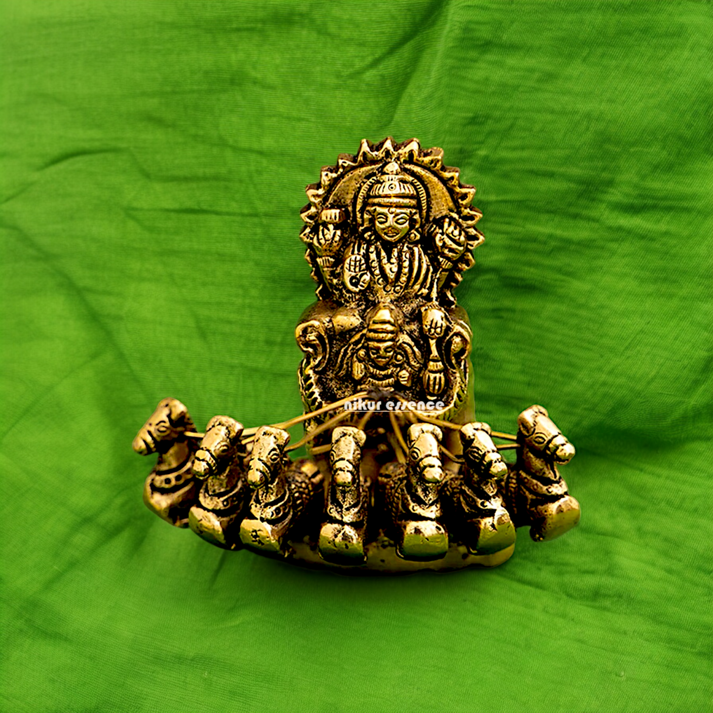 Lord Surya Rath Solid Brass idol - 4 inches Nikuressence