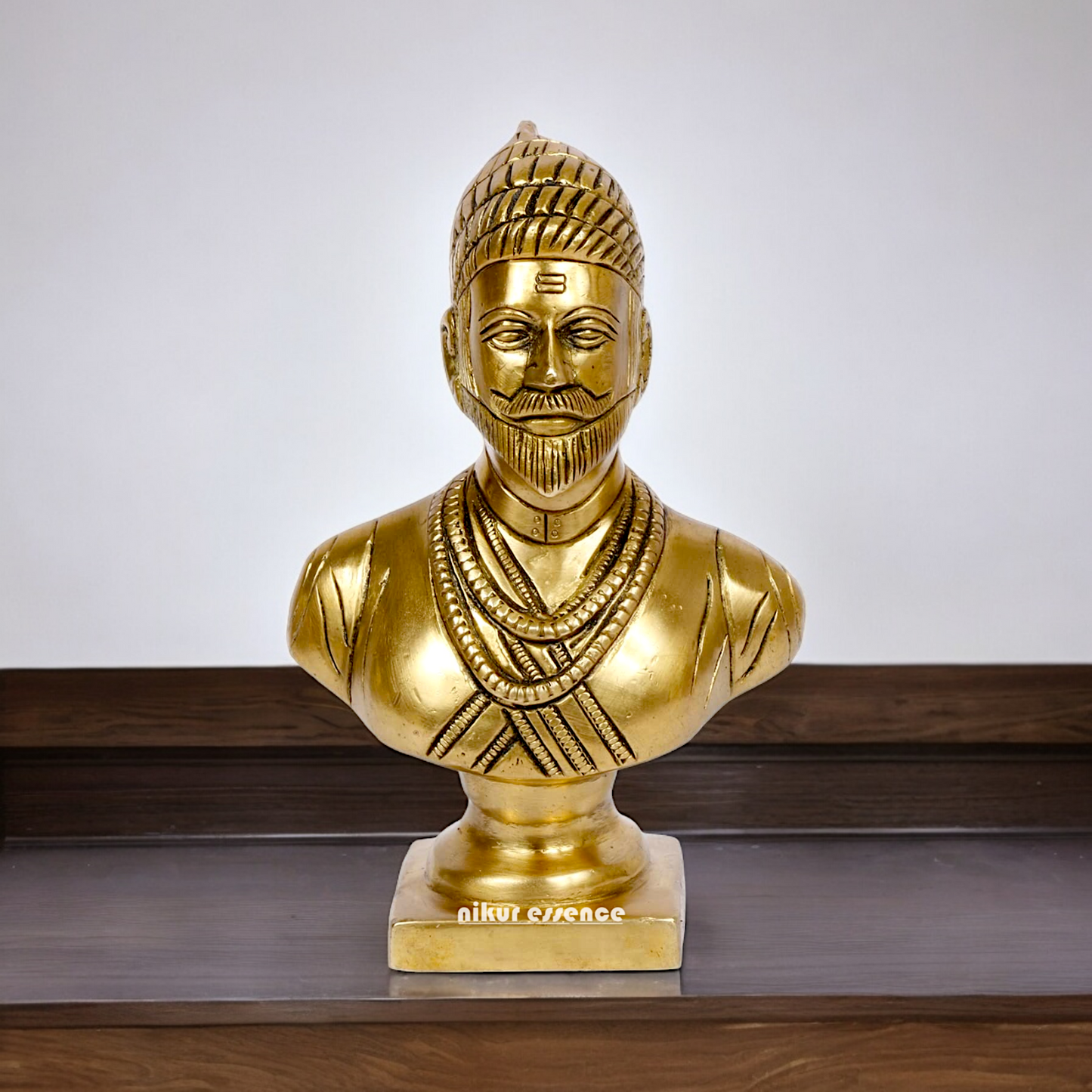 Solid Brass Chatrapati Shivaji Maharaja idol - 6 inch Nikuressence
