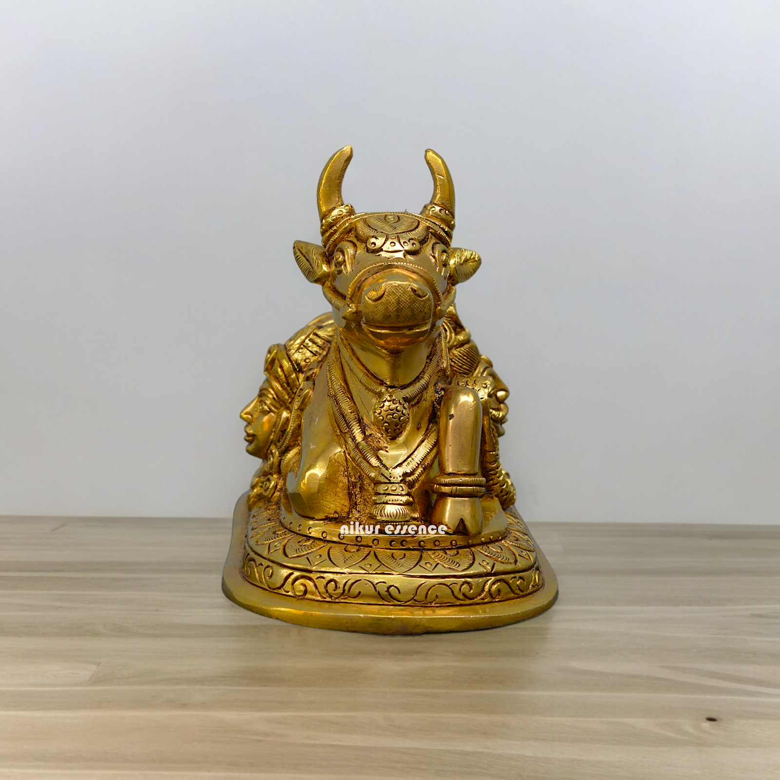 Solid Brass Nandi with Shiva Parvati figurine idol - 7.2 inches Nikuressence