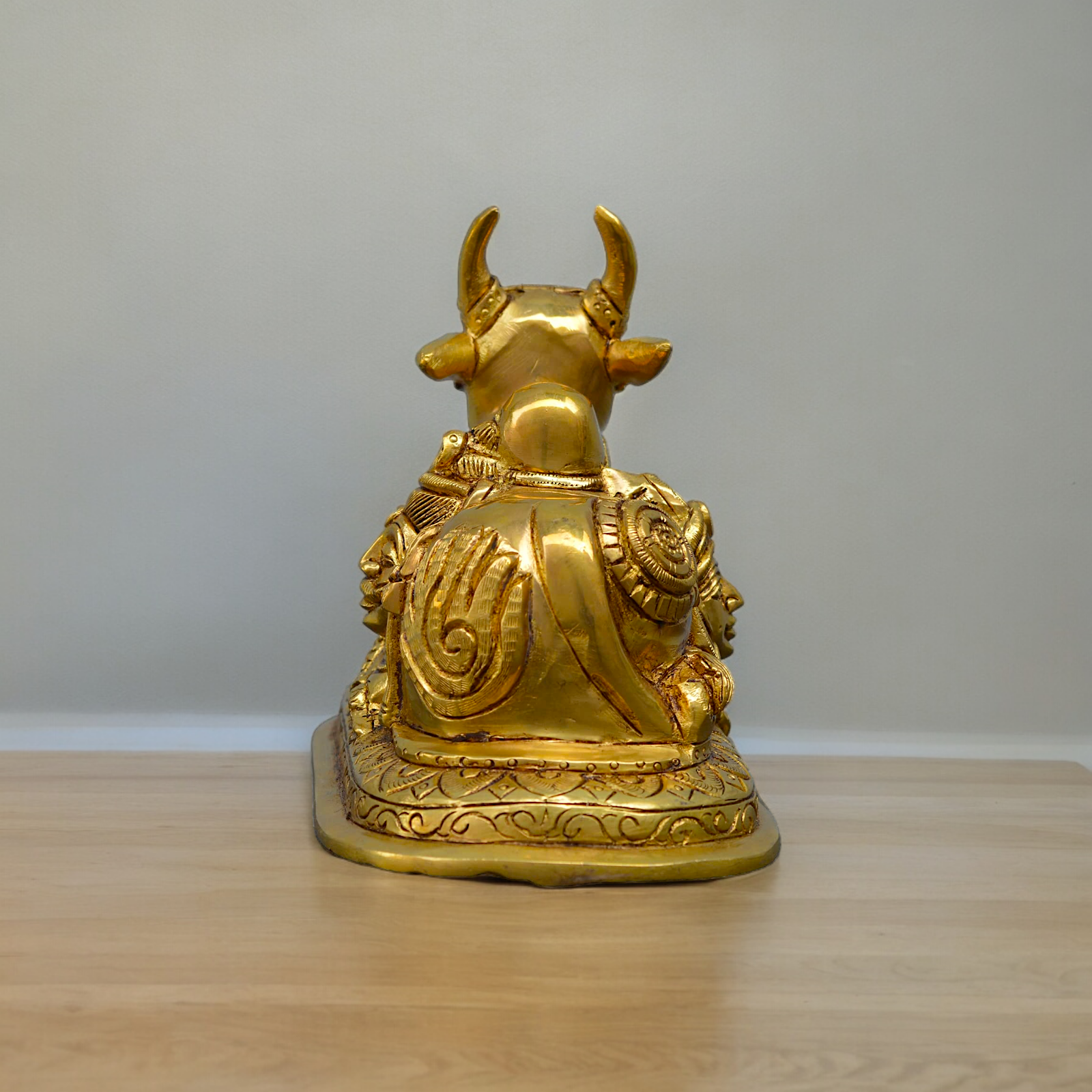 Solid Brass Nandi with Shiva Parvati figurine idol - 7.2 inches Nikuressence