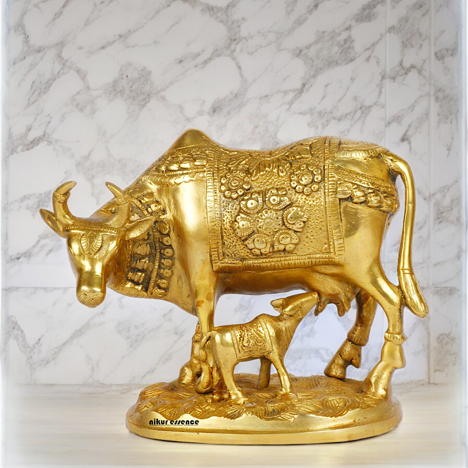 Solid Brass Cow with Calf Idol - 8 Inches Nikuressence
