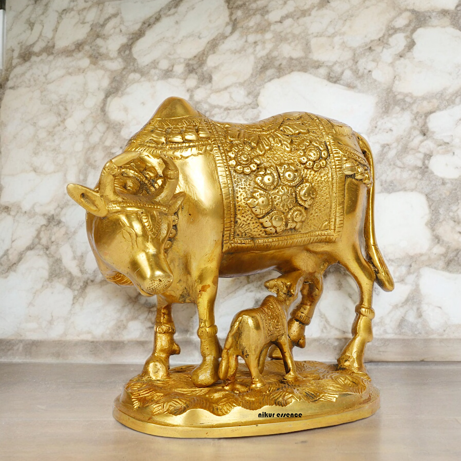 Solid Brass Cow with Calf Idol - 8 Inches Nikuressence