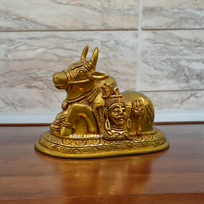 Solid Brass Nandi with Shiva Parvati figurine idol - 7.2 inches Nikuressence