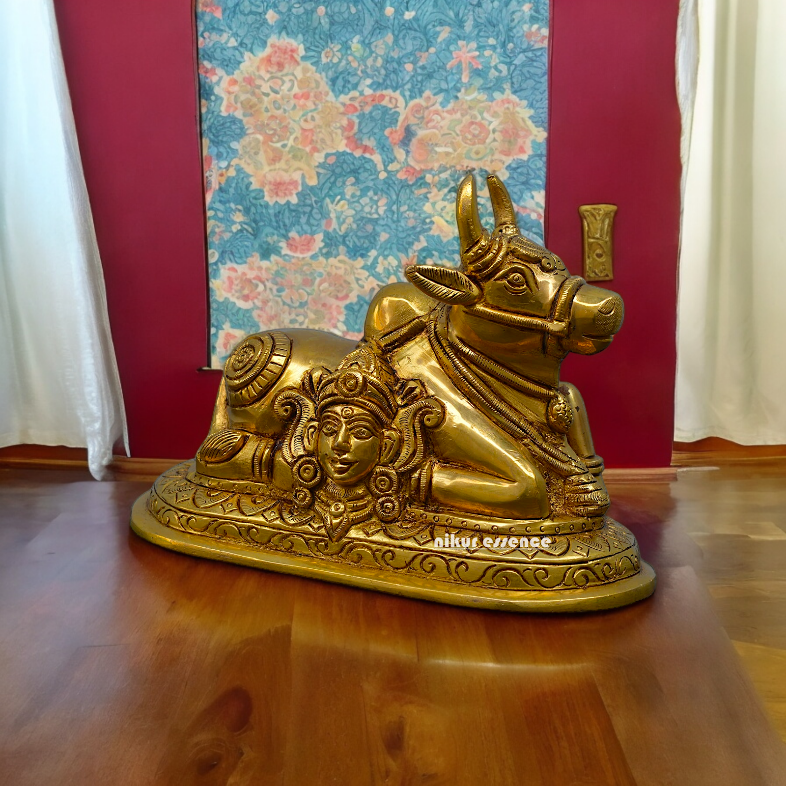 Solid Brass Nandi with Shiva Parvati figurine idol - 7.2 inches Nikuressence