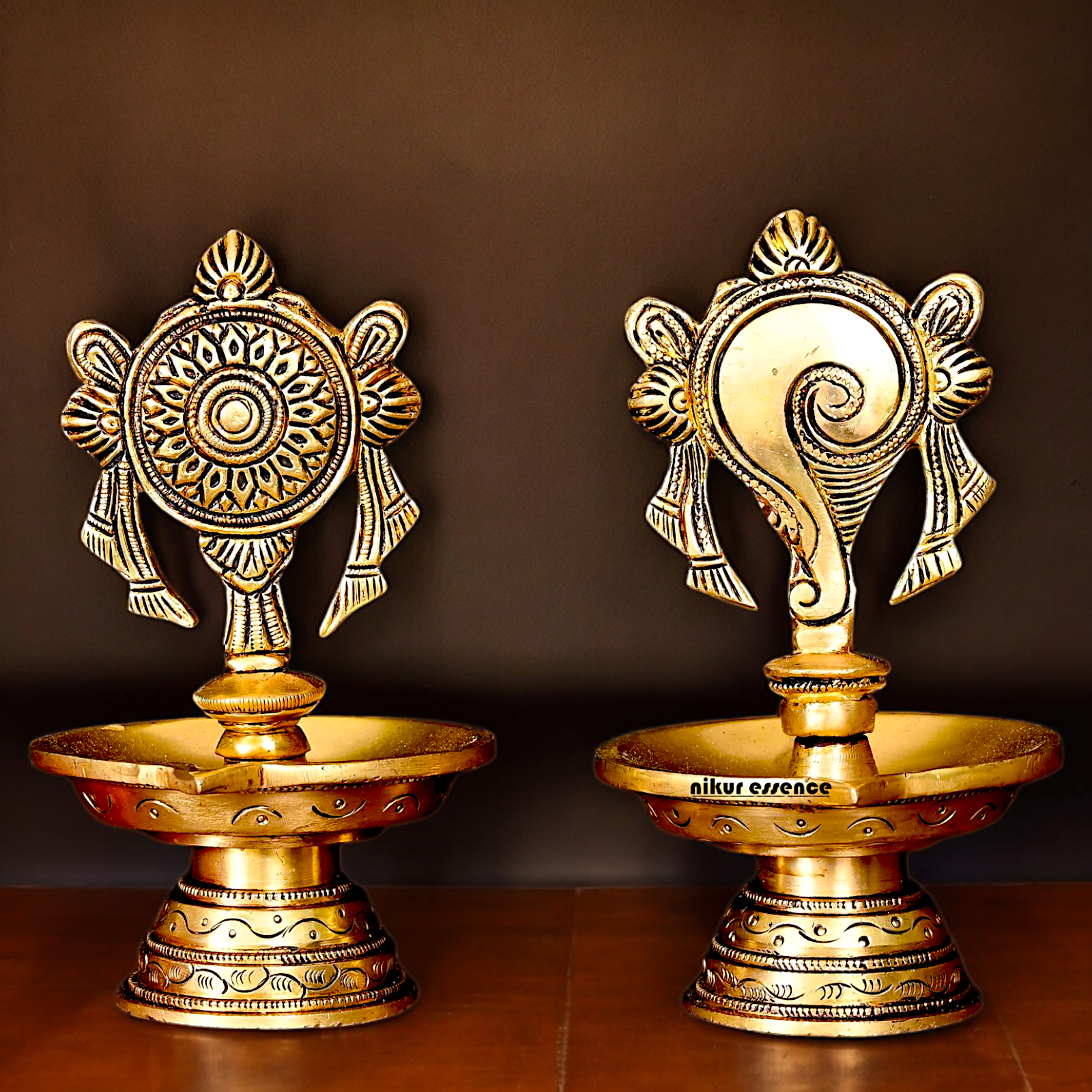 Solid Brass Shankh Chakra Diya Set - 6 inches Nikuressence