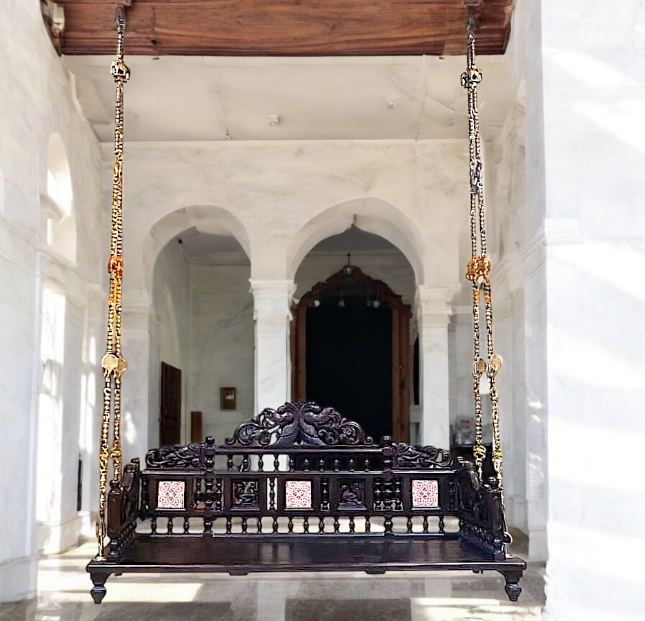 Handcrafted Rosewood Swing (Jhula/Oonjal) – 5feet Traditional Wooden Swing with 7 feet Brass Chains Nikuressence
