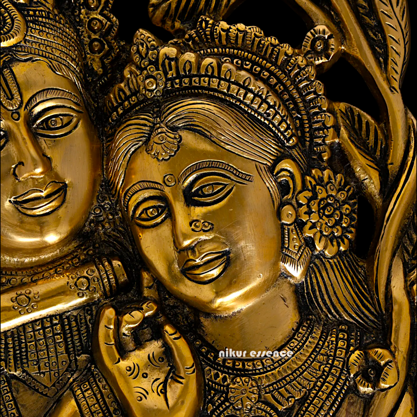 Radha Krishna Pure Brass ki Murti Wall Hanging- 14 Inches Nikuressence