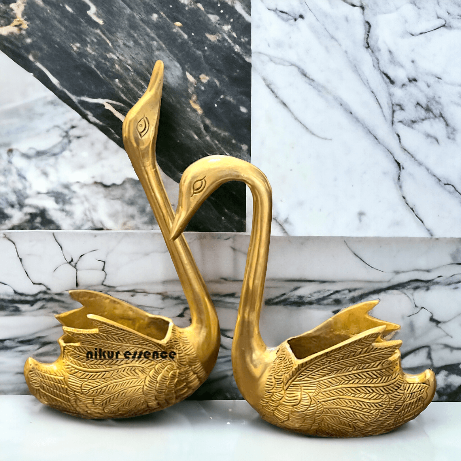 Brass Swan Figurine with Intricate Detailing and Polished Finish Nikuressence