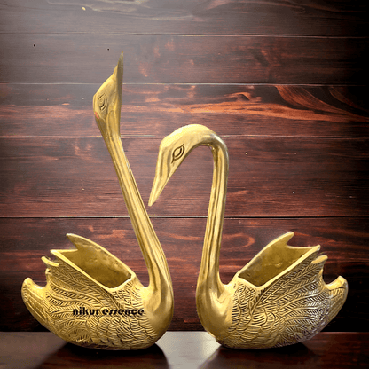 Brass Swan Figurine with Intricate Detailing and Polished Finish Nikuressence