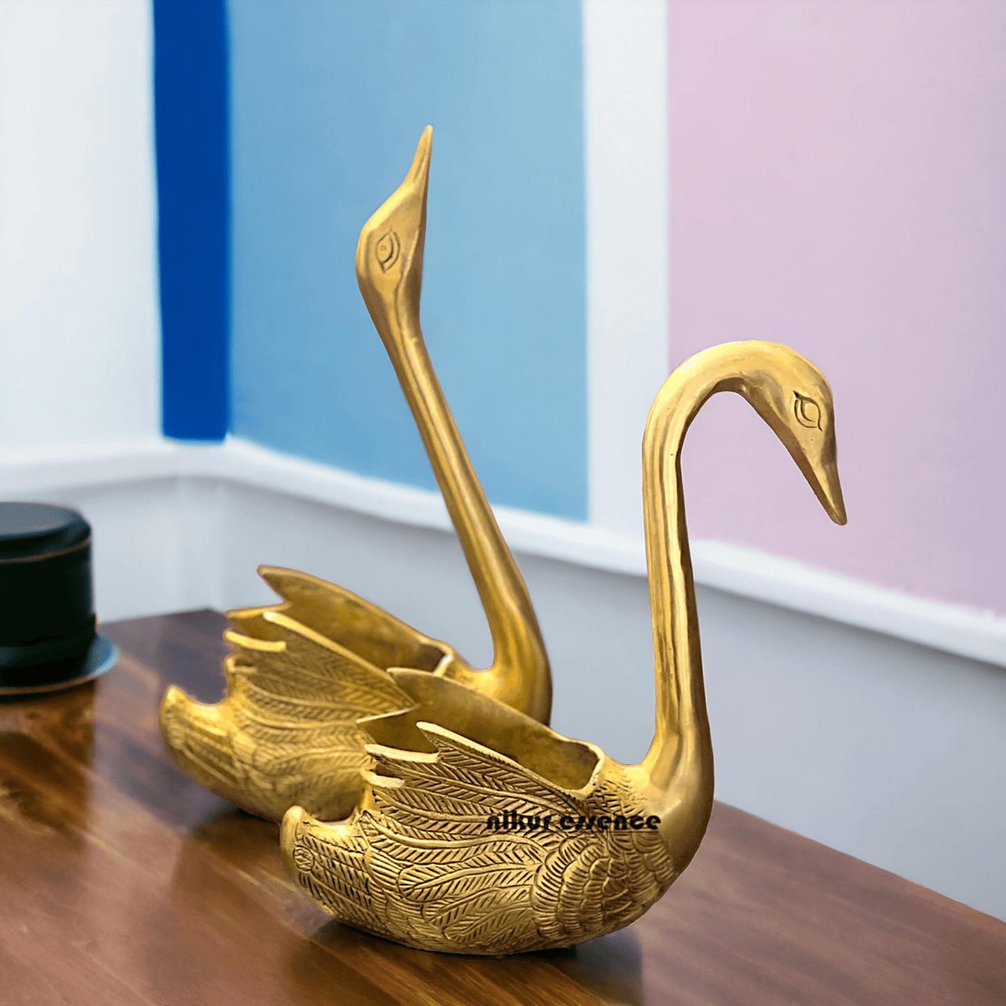 Brass Swan Figurine with Intricate Detailing and Polished Finish Nikuressence