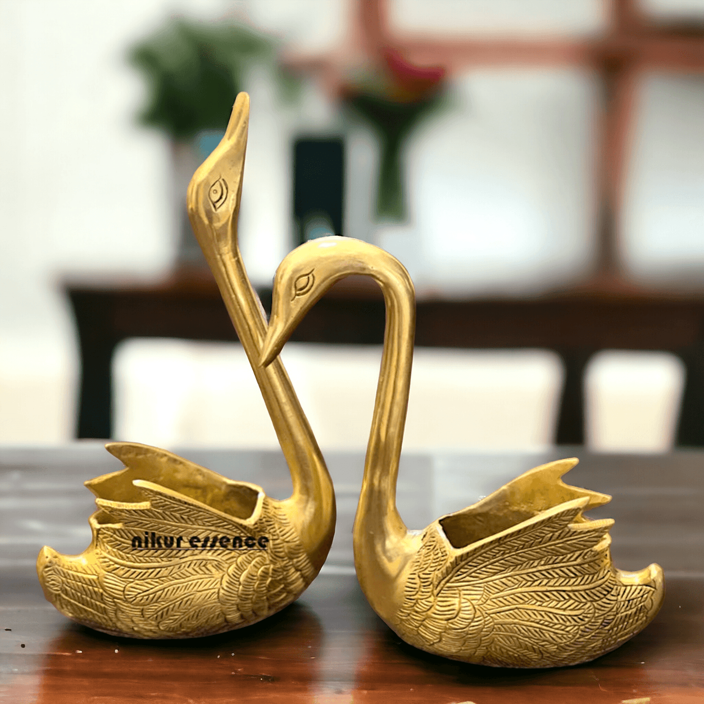 Brass Swan Figurine with Intricate Detailing and Polished Finish Nikuressence